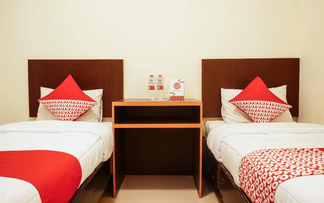 Namira Hotel Syariah by OYO Rooms