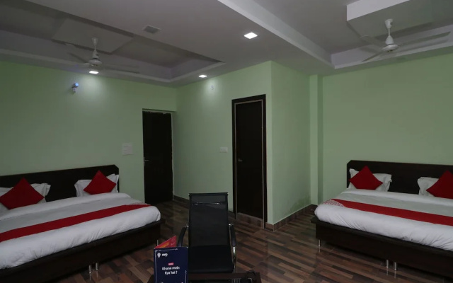 OYO 14825 Hotel Siddheshwar