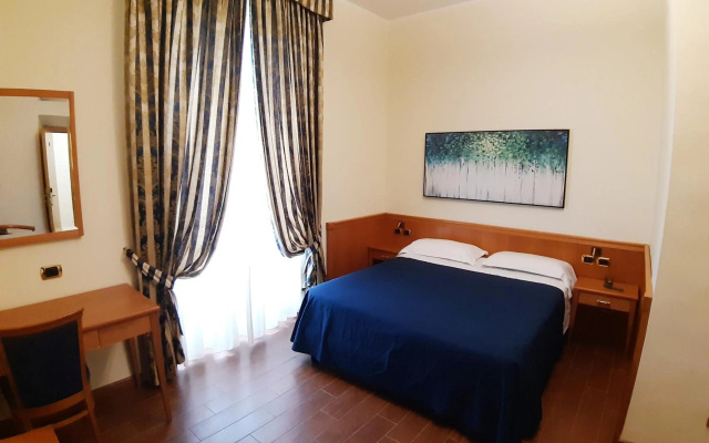 Mariano Hotel