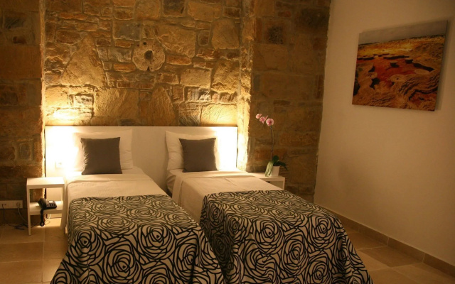Anemos Hotel