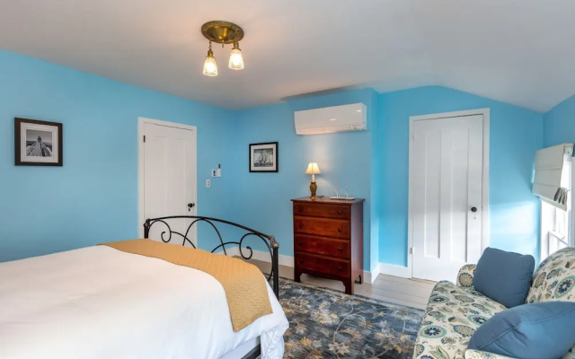 Middle Street Inn