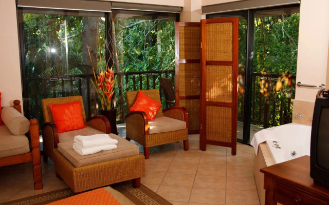 Hibiscus Resort & Spa