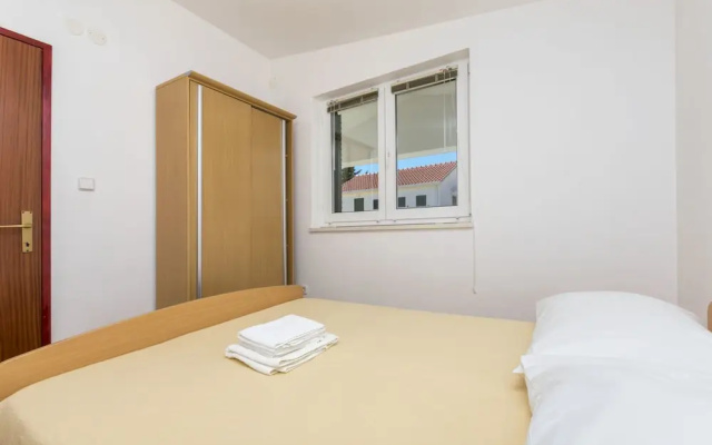 Apartment Mladen