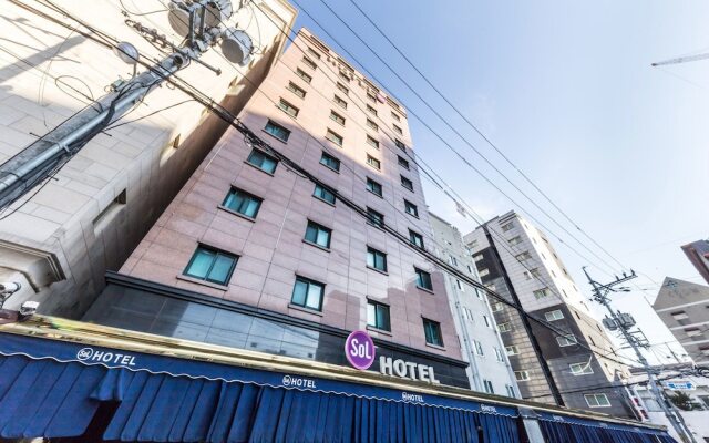 SOL Hotel вид на фасад