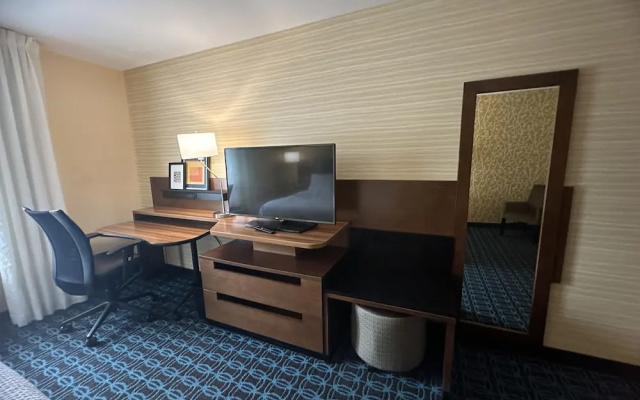 Fairfield Inn & Suites Detroit Macomb