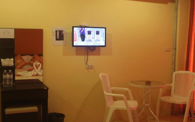 甲米尼西卡恩旅舍(Nichakarn Massage & House Krabi)
