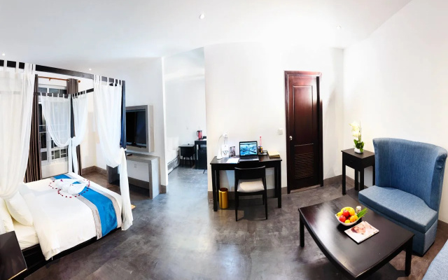 Hotel De L'Homme