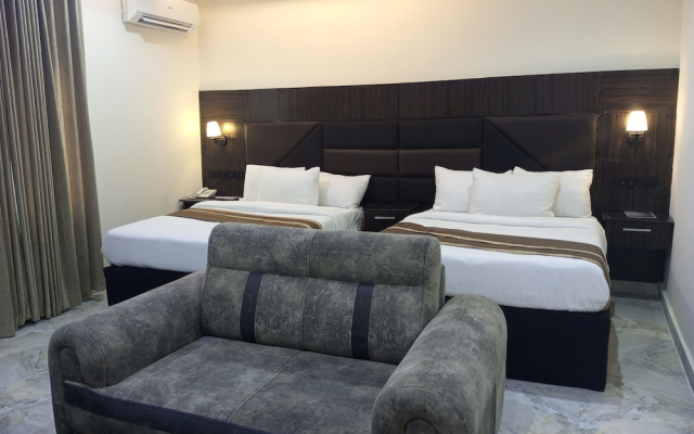 Vinpy Hotels