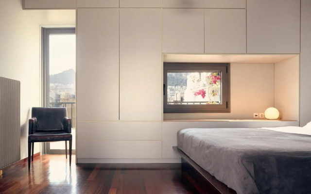 Two level apartment with panoramic view