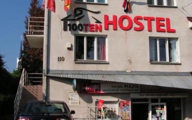 100ten Hostel Гданьск вид на фасад
