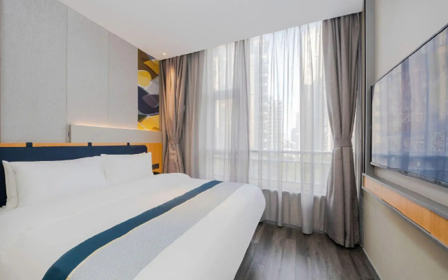 Home Inn Shanghai Bund Temple