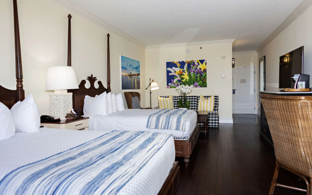 Inn at Pelican Bay