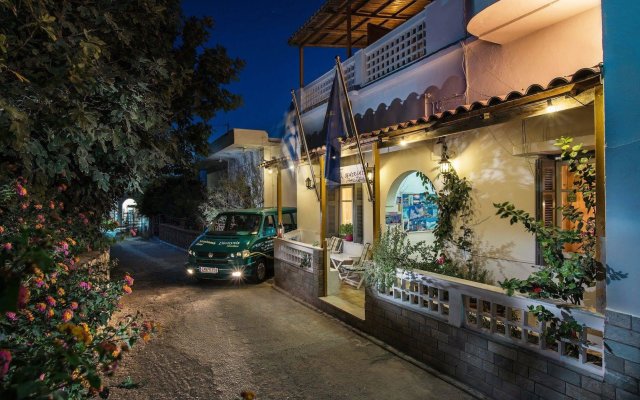 Semiramis Guesthouse in Adamas, Greece from 103$, photos, reviews - zenhotels.com
