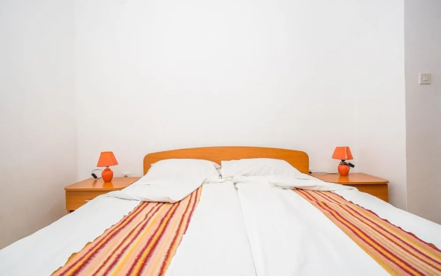 Apartments Adria