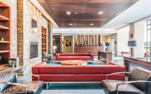 Novotel Montreal Aeroport