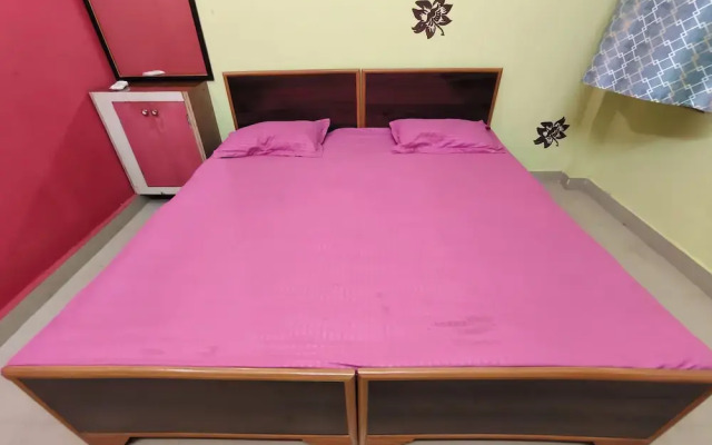 Gauri Shankar P Guest house