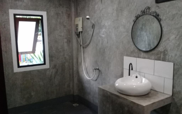 Minnie Seaview Resort