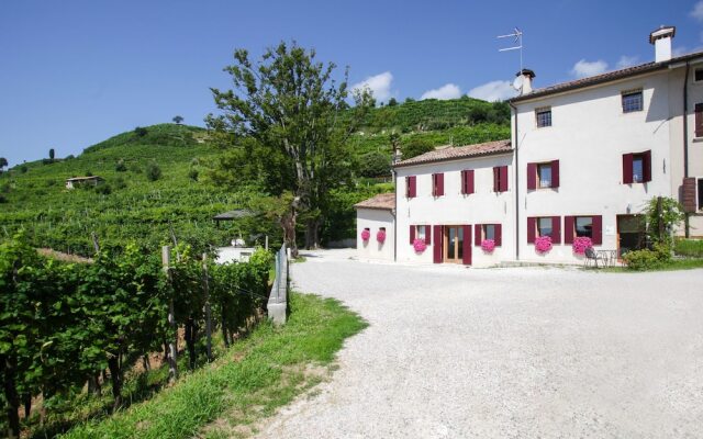 Отель Agriturismo Due Carpini Вальдоббьадене вид на фасад