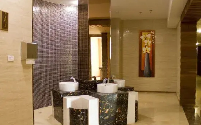 Grand Qihe Hotel