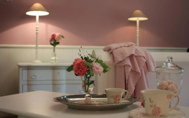 Rose Residence