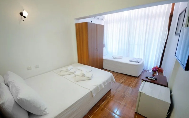 Ceylan Hotel Palamutbuku