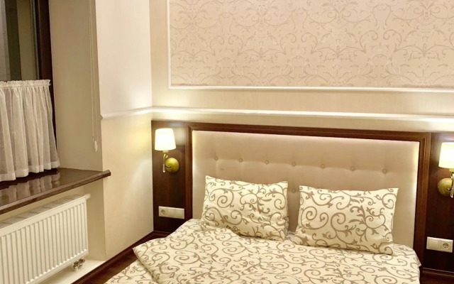 Two-bedroom on Lesi Ukrainky