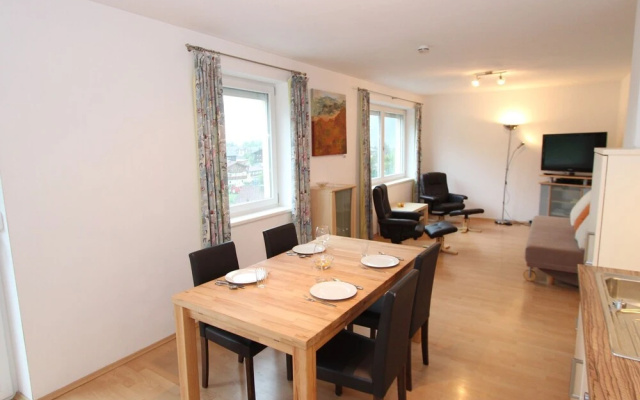 Mod Apartment in Bruck An Der Großglocknerstraße with Garden