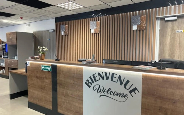 Val Hôtel Montbéliard Sud
