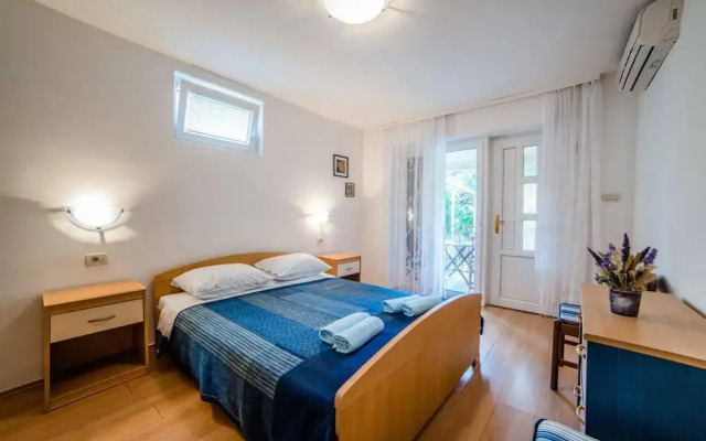 Apartments Pino 106