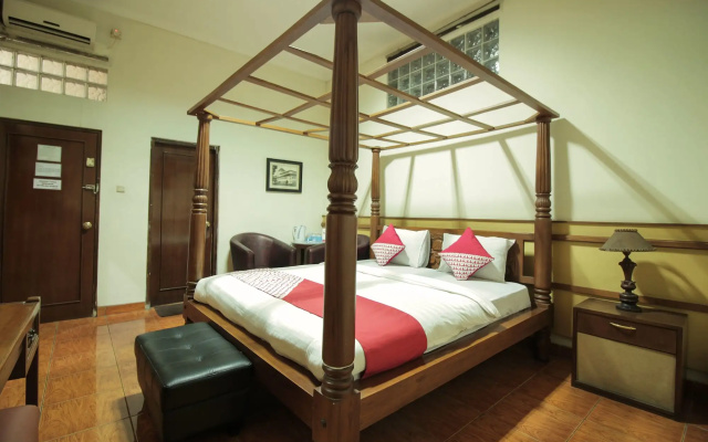 OYO 228 Hotel Lodaya