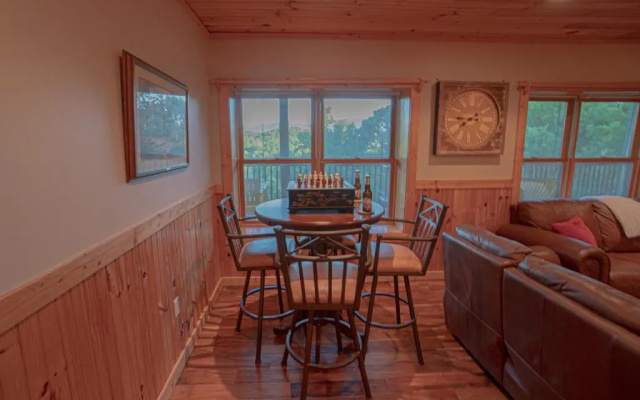 Poppy’s Place Cabin