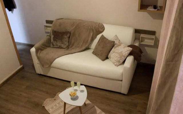 Appartement Les Menuires, 1 pièce, 2 personnes - FR-1-452-71