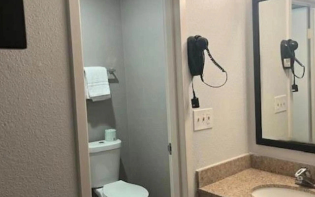 Studio 6 Suites Norcross, GA