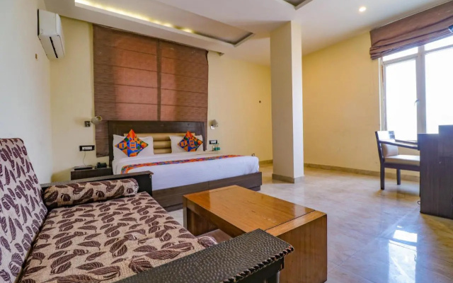 FabHotel Narula