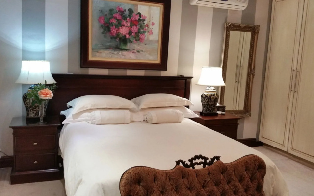Royal Ridge Guest House and Apartments
