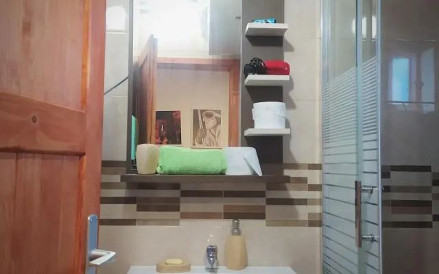 Summit Guest House