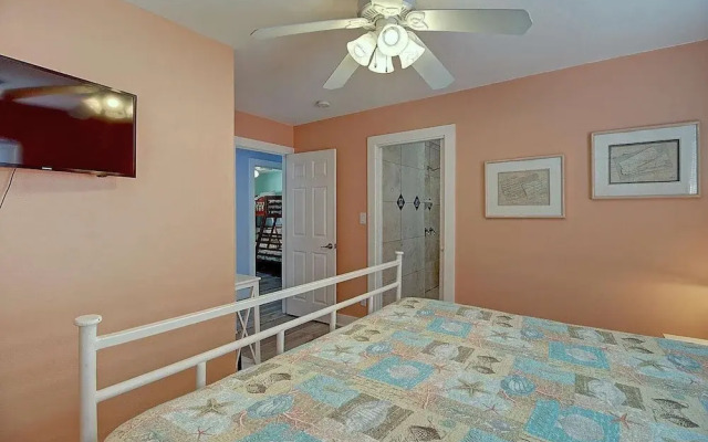 Spacious & Pet Friendly + Game Room Sleeps 10