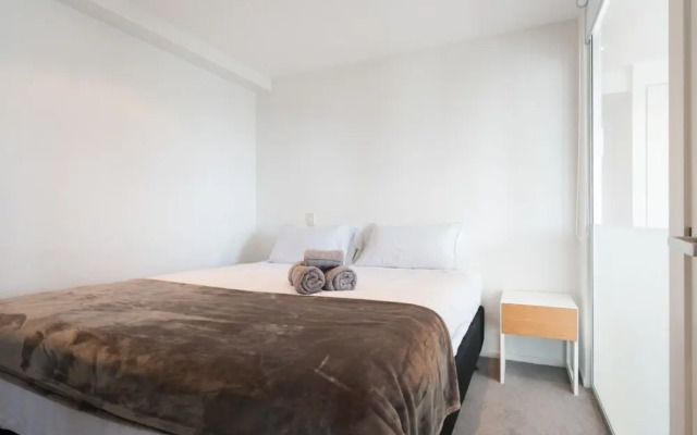 Luxury Sea View 2 Bedroom Apartment