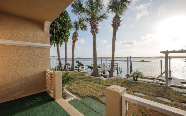 Intercoastal Dreams 103