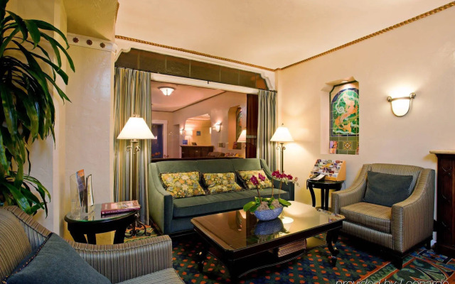 Hotel Virginia Santa Barbara, Tapestry Collection by Hilton