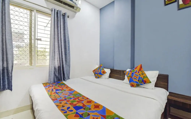 Fabexpress Anandam Palace Guest House