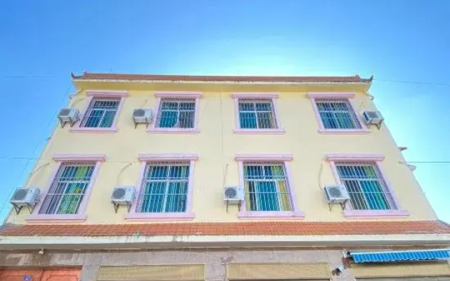 Mango Youth Hostel