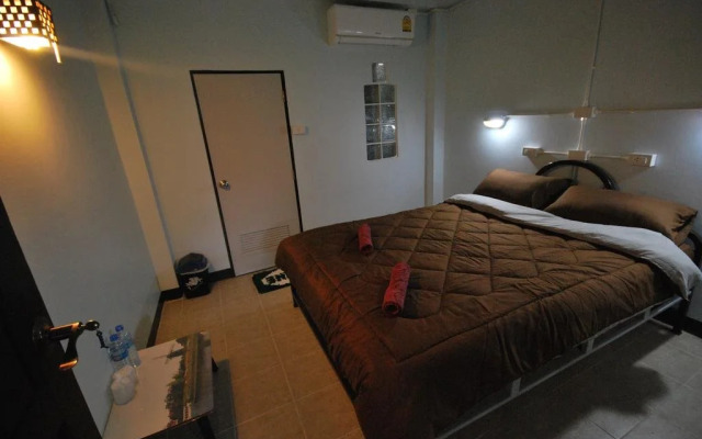 BannTong-In Guesthouse