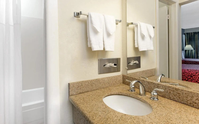 Days Inn Shreveport