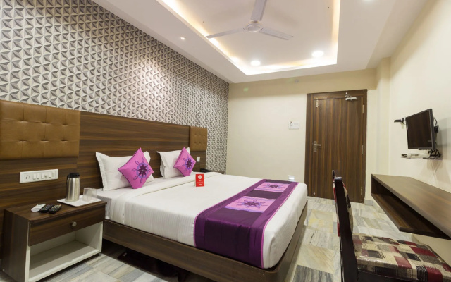 OYO 6651 Hotel Srujana Stay Inn