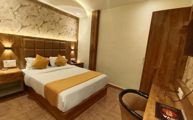 Hotel Riva International - Near Nesco Center