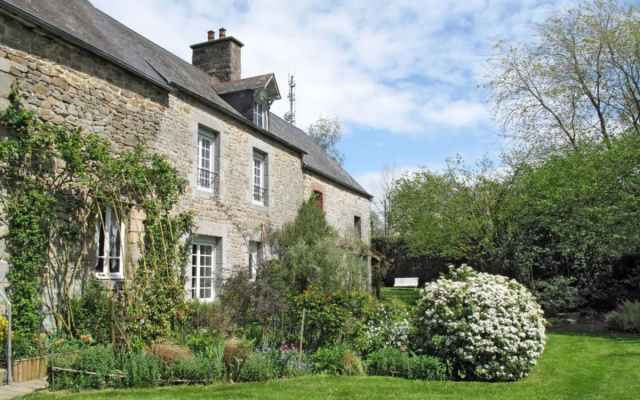 La Haute Gilberdiere (Adults Only)