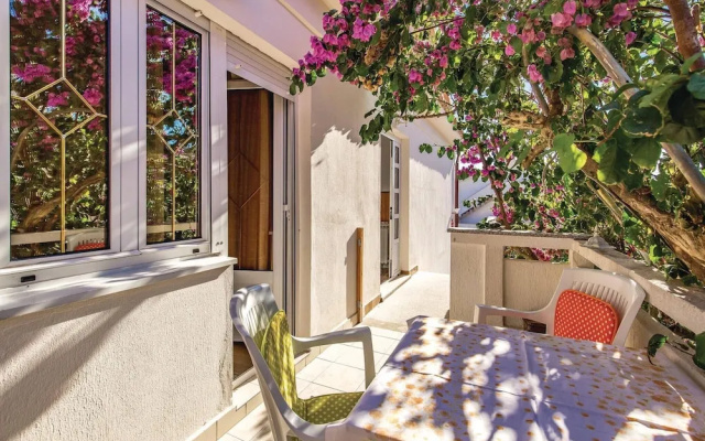 Stunning Home in Rab With Wifi and 4 Bedrooms