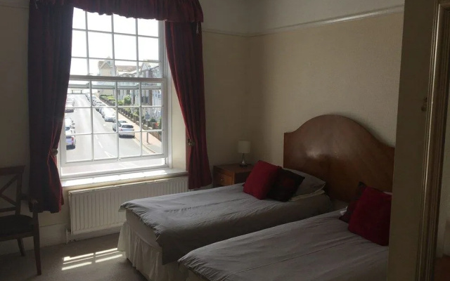 Wellington Hotel