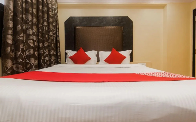 Oyo 13675 Hotel Elegant